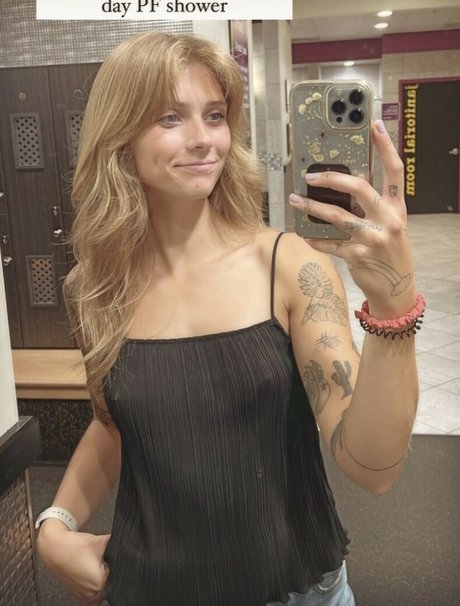 Abigail Martin アダルトモデル 写真