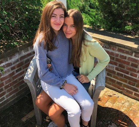 Lola Dubrul ヌード女優 写真