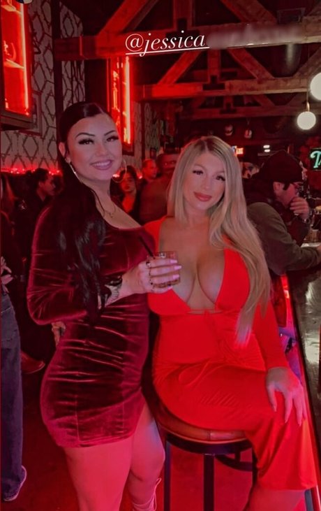 Jessica H エロティック女優 写真