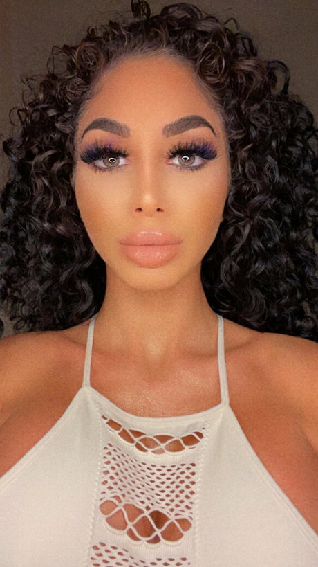 金髪の小人オンリーファンズ セクシー ギャラリー