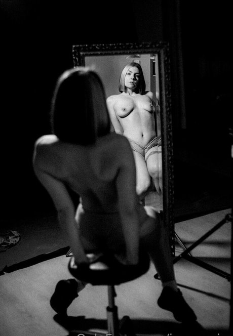 irenenoirr ポルノスター ホット 写真