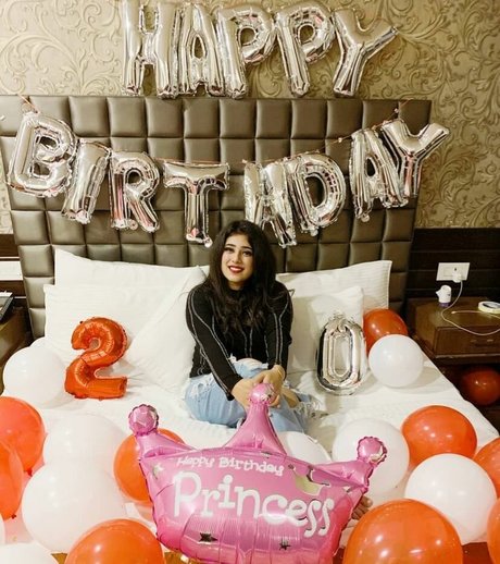 イギリスのおばあちゃんオンリーファンズ アートポルノ 写真