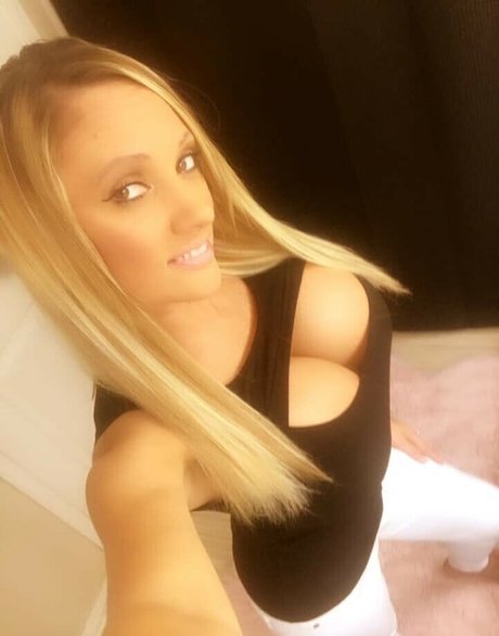 Jami Marie Akaport Barbie 素敵なモデル ギャラリー