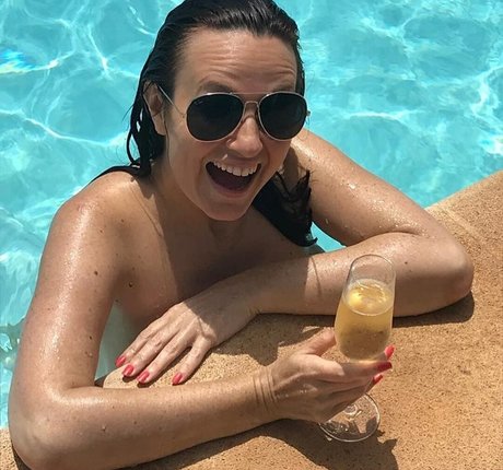 TV Shopping Presenters スター ヌード 画像