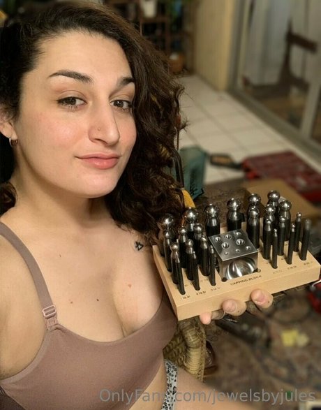 jewelsbyjules ヌードモデル 写真