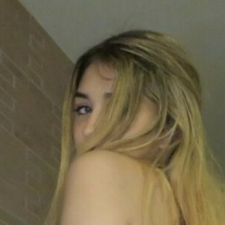 金髪オナニーオンリーファンズ アート裸 写真