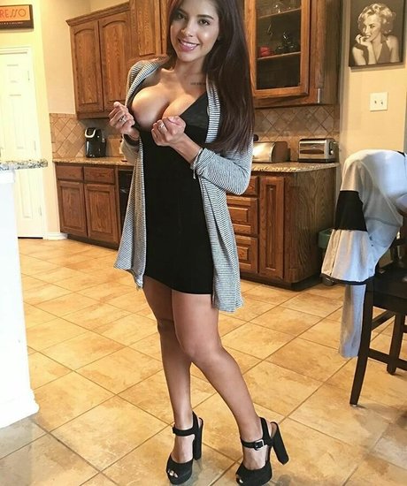 Skylerlo かわいいポルノスター ギャラリー