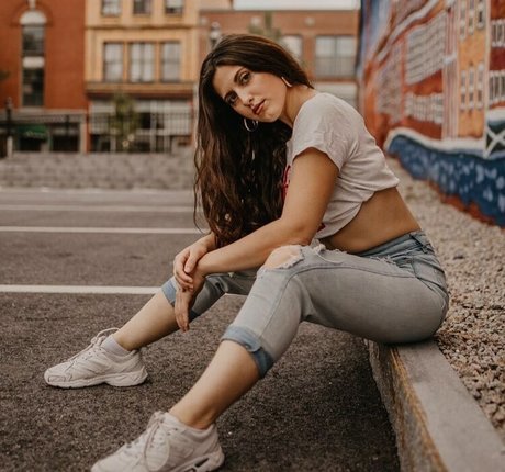 熟女アナルオンリーファンズ ホットポルノ 画像