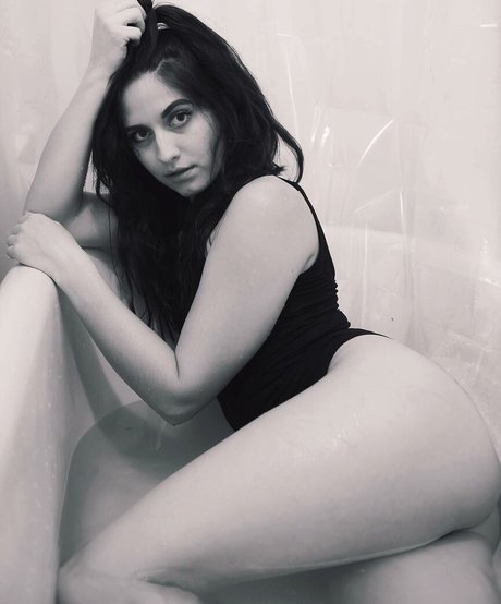 アウトドア 熟女 オンリーファンズ 無料ポルノ 写真