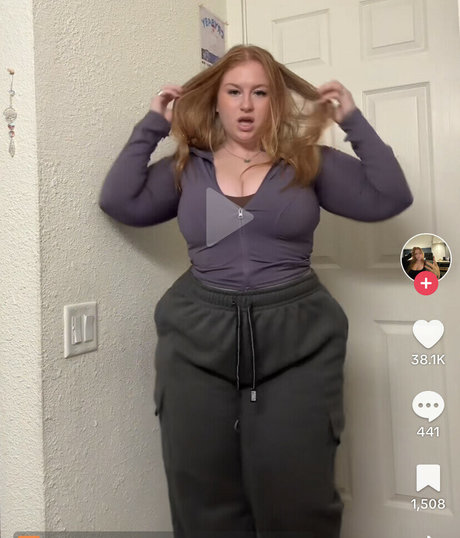 Car0hline ヌードスター 画像