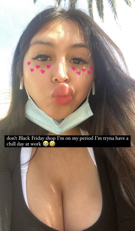 濃厚なヌードオンリーファンズ セクシー裸 ギャラリー