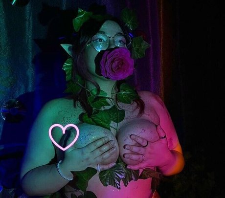 utkashnitke ポルノスター ヌード 写真