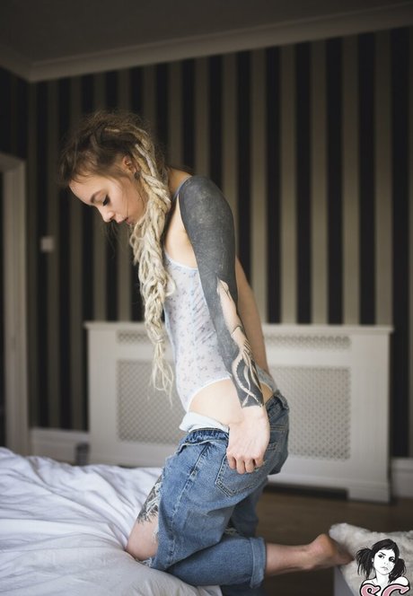 Mundi ポルノスター 画像