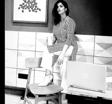 足 熟女 オンリーファンズ えろた ギャラリー