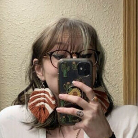 Curthobain ポルノスター ヌード 写真