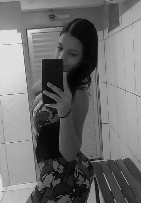 Yasmim kesia 最高の女優 アーカイブ