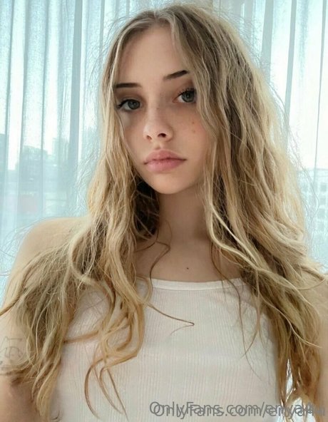 アウトドア 熟女 オンリーファンズ ホットセックス ギャラリー