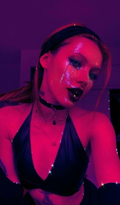 aliciaginger ポルノスター 可愛い 写真