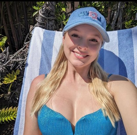 Briana White 美しいスター 写真