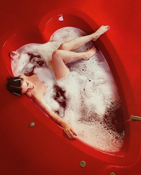 Margaret Bienert xxx女優 写真