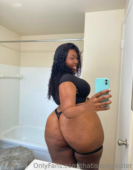 毛深いアジア人オンリーファンズ ヌード 写真