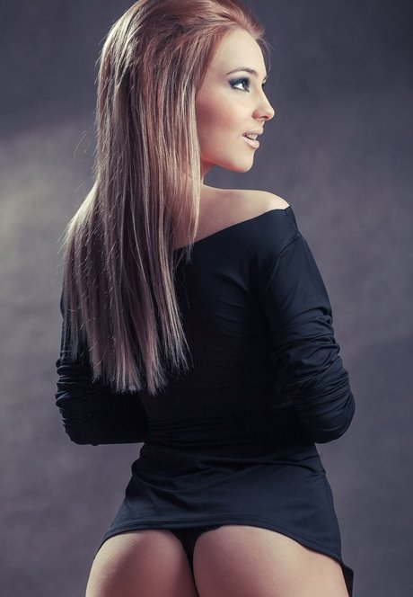 asmr 足 オンリーファンズ セックス 写真