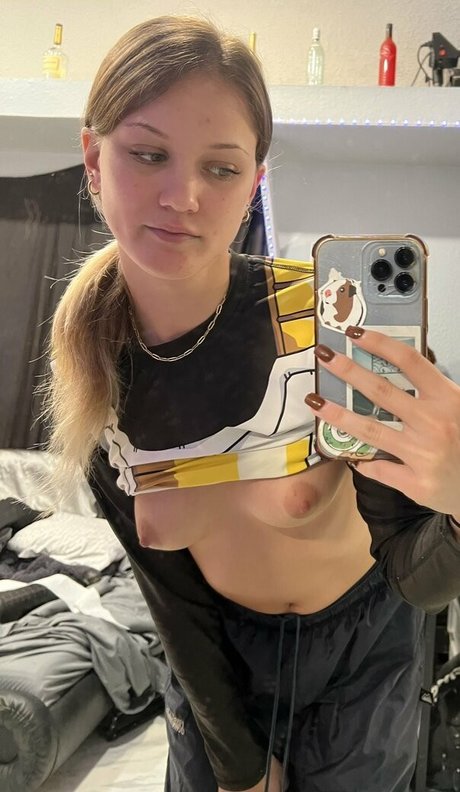 Snowbunbai セックスモデル 写真