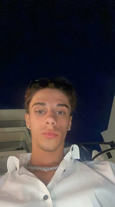 jdlofficialfree エロティックなスター 写真