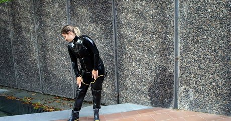 Phee Jameson アート女優 画像