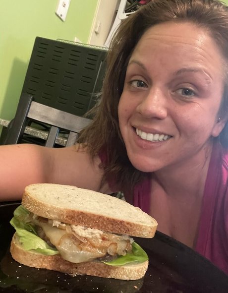 basicbitchbakerybooty ポルノスター ヌード 写真