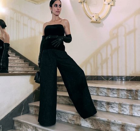 トランス熟女オンリーファンズ ホットヌード 写真