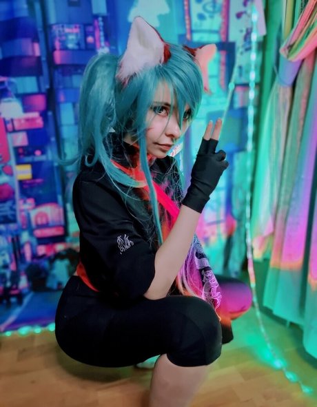 曲線美の女の子オンリーファンズ HD 写真