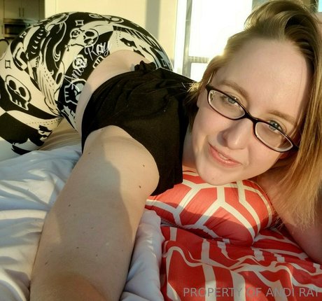 ray4fr33 ポルノ女優 写真