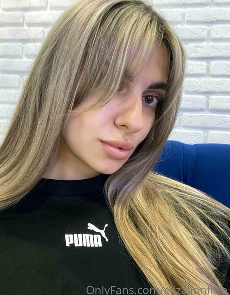 candyadria 無料モデル 写真