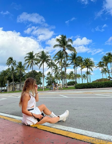 巨乳カップルオンリーファンズ アートxxx アーカイブ