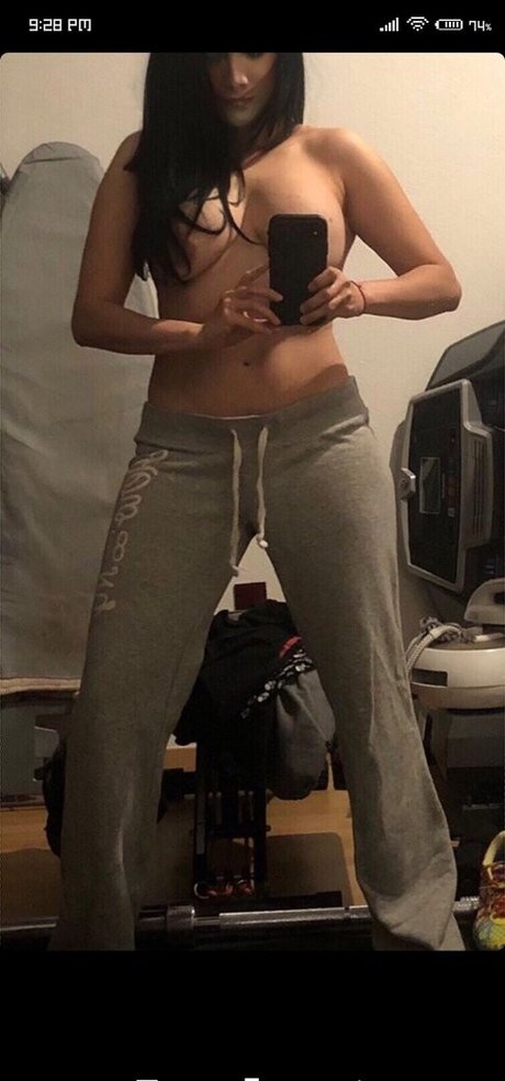 Cari 88 美しいポルノスター 画像