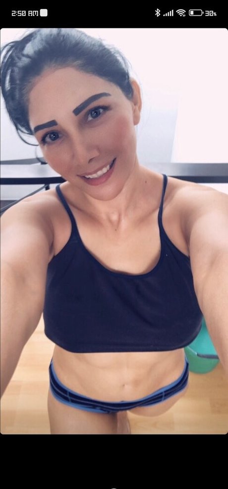 Cari 88 エロティック女優 写真