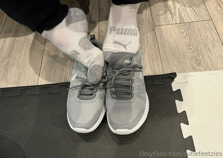 cutiefeetzies ポルノスター アダルト 画像