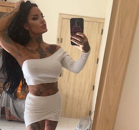 Inkedup doll ポルノスター 高品質 画像