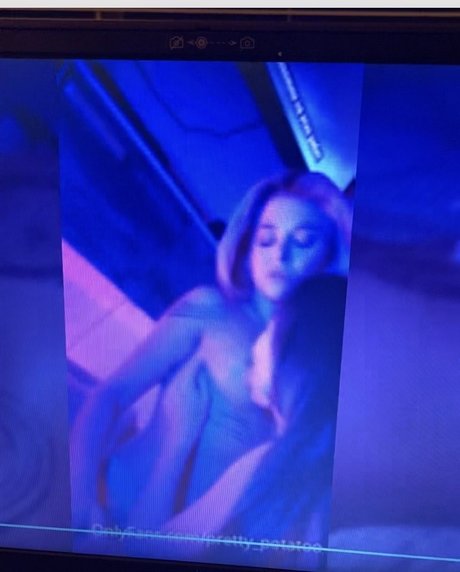 Janna Pavlova 美しい女優 写真