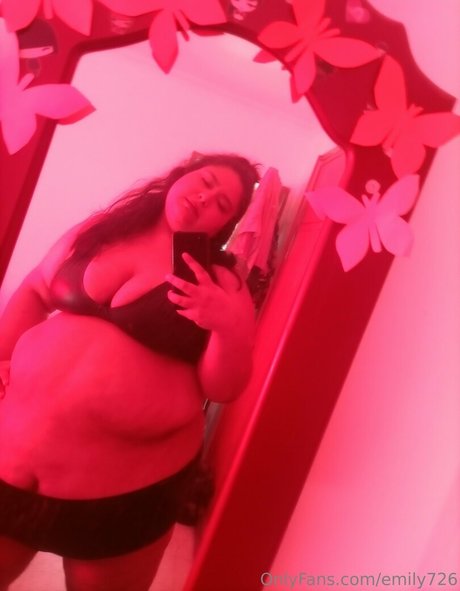 emily726 xxxモデル 画像