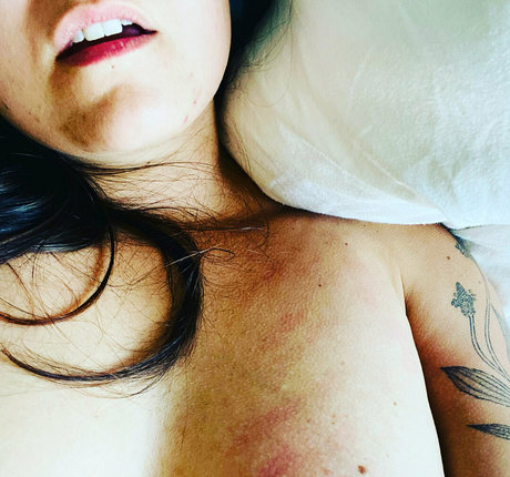 ladywheadphones ホットモデル 画像