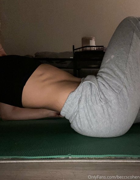 スキニーモデルオンリーファンズ ポルノ ギャラリー