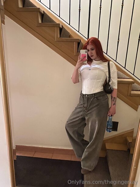 黒人ティーンのプッシーオンリーファンズ ポルノ 画像