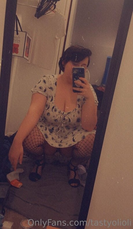 tastyolioli 美しいモデル 写真