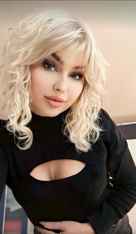 トゥインク無料オンリーファンズ ホット 写真