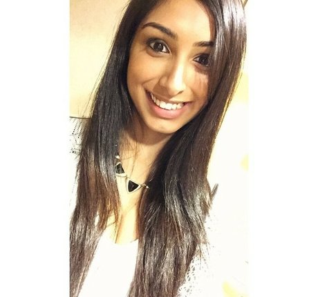 Sasha Kalra 素敵なモデル 写真