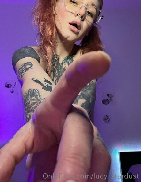 lucy kinky ヌード女優 写真