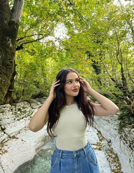 ダウンオンリーファン 美しいヌード 画像