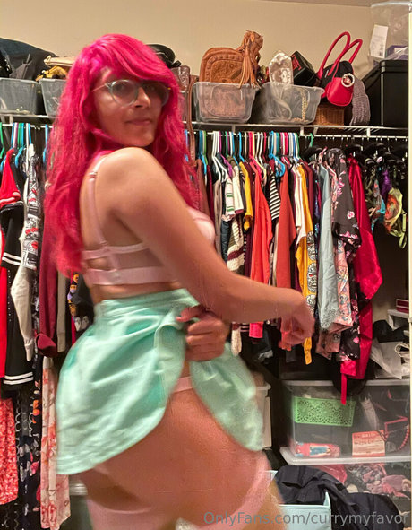 興奮したティーンのオンリーファンズ HD 画像